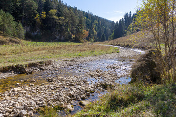 the beginning of autumn, walks in the highlands, panoramic views and glades with dried vegetation