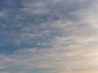 朝焼けの空と雲