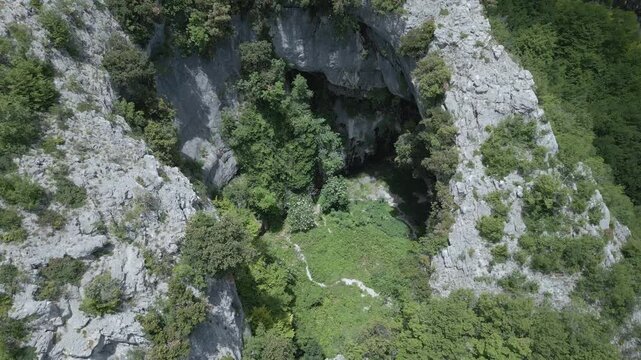 Stunning drone footage showcasing the breathtaking beauty of Italy's wild nature, featuring  forests, rugged landscapes, and untouched wilderness. we are at Fondarca, Nerone mountain
