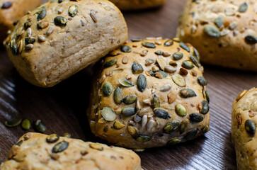 Bun with sunflower seeds