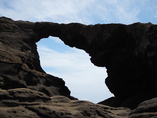 城ヶ島の「馬の背洞門」の風景