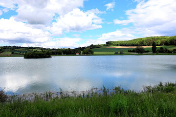 Der Härtsfeldsee auf der Ostalb im Frühling