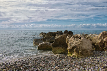 Méditerranée à Menton, plage du Gorbio