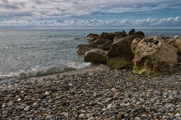Méditerranée à Menton, plage du Gorbio