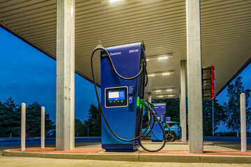 e-Ladesäule mit 300KW