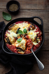 involtini roulés de légumes à la sauce tomate fromage et pesto aubergine