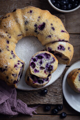 gâteau moelleux myrtille fait maison pour le goûter bundt cake