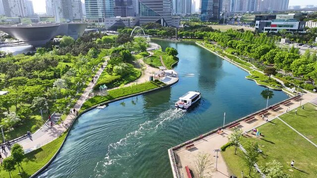 South Korea Incheon Songdo Central Park Cruise