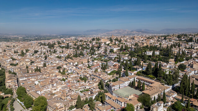 vista a&eacute;rea del barrio del Albaic&iacute;n en Granada, Andaluc&iacute;a