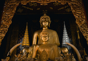 golden buddha statue
