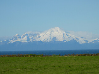 Fototapeta premium Kenai mountain range along the Seward Highway in Alaska