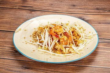 Pad thai - noodle with shrimps
