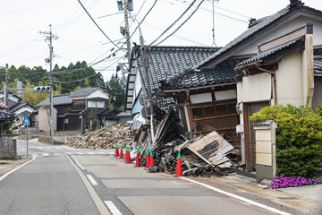 能登半島地震、倒壊の危険がある住宅