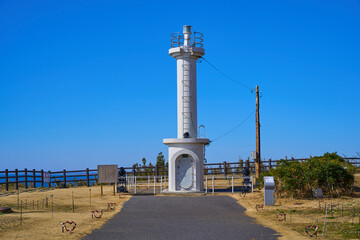 Obraz premium 千葉県旭市の飯岡灯台のある刑部岬(ぎょうぶみさき)