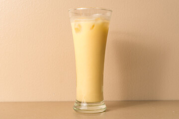 PIneapple smoothie with ice