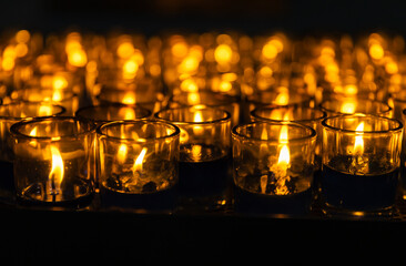 Light a candle to pray