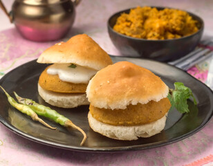 Vada Pav