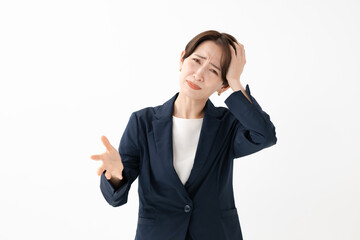 意見を訴える女性