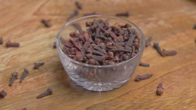 Cloves (Laung)