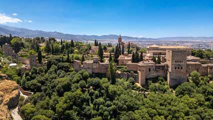 Vista aérea de la hermosa alhambra de Granada en España	