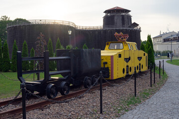 Miasto Wieliczka - czerwiec 2024. Okolice kopalni soli. Kolej.  © Roman Trojanowski