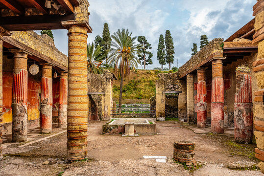 The ruins of the ancient city of Herculaneum, located at the foot of Mount Vesuvius.	
