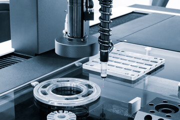 Quality control on milling CNC machine, coordinate measuring machine, Quality control machine