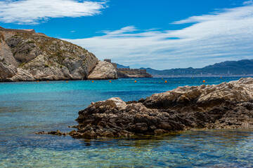 Paysage rocheux des iles du Frioul