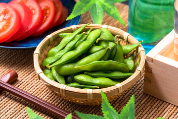 枝豆、日本酒、トマト