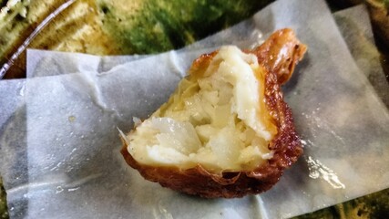 This is a conger eel dish that is popular in the summer in Kyoto, Japan.