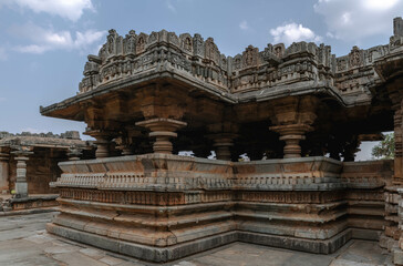 Obraz premium Veera Narayan Temple or Veeranarayana Temple in Belavadi. Karnataka. India
