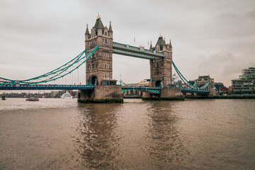 Obraz premium Autumn Panorama of Tower Bridge and River Thames, London