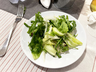 mixed green salad