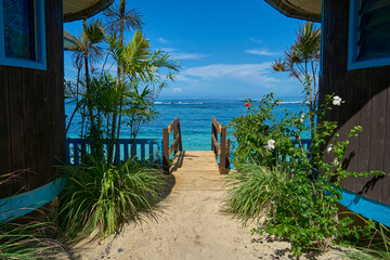 A beautiful sunny day at sandy Lalomanu Beach in eastern Samoa © Adrian Solumsmo