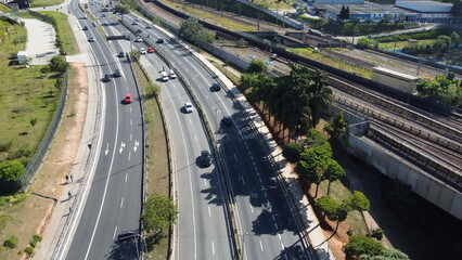 Vis&atilde;o a&eacute;rea da avenida radial leste no bairro de Itaquera, S&atilde;o Paulo, Brasil