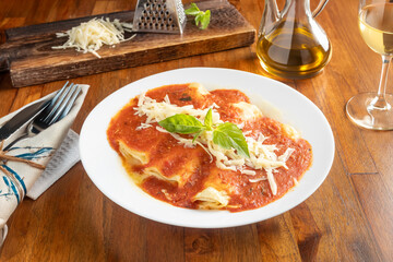 Ravioli with tomato sauce