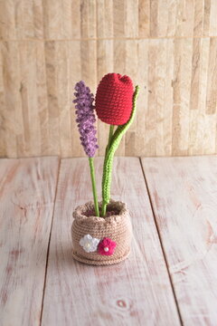Dos flores de crochet