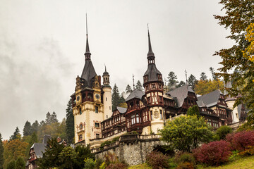 Fototapeta premium Europe, Romania, Carpathian Mountains, Prahova County, Sinaia. King Carol 1's Peleș Castle, Castelul Peles. Neo-Renaissance castle between Transylvania and Wallachia.