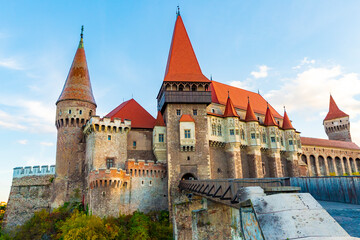 Fototapeta premium Europe, Romania, Hunedoara. Corvin Castle, Gothic-Renaissance castle, one of the largest castles in Europe.