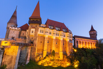 Obraz premium Europe, Romania, Hunedoara. Corvin Castle, Gothic-Renaissance castle, one of the largest castles in Europe.