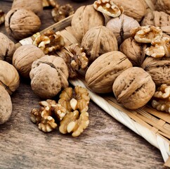 신선한 자연 유기농 견과류 호두