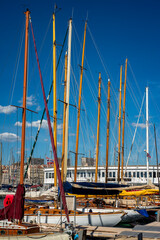 Voiliers à quai dans le Vieux-Port de Marseille © PPJ