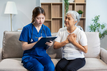 Elderly health checkups with a physician or psychiatrist who works with patients who are consulted about psychiatric diagnosis in a medical clinic or hospital health service.