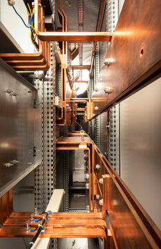 Data center with copper busbar used for distribution of electricity