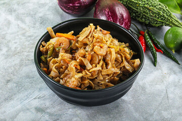 Pad thai - noodle with egg and prawn