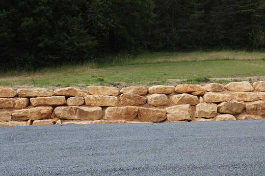 Enrochement, aménagement des extérieurs