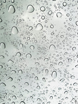 water drops background