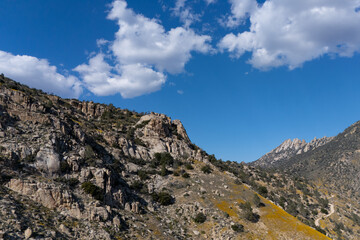 Fototapeta premium Clouds over Sierra Nevada Mountains, Sequoia National Forest, California 