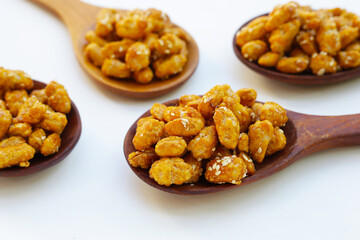 Caramelised peanuts with sesame, Candied peanuts