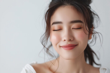 Naklejka premium 笑顔のアジア人女性
